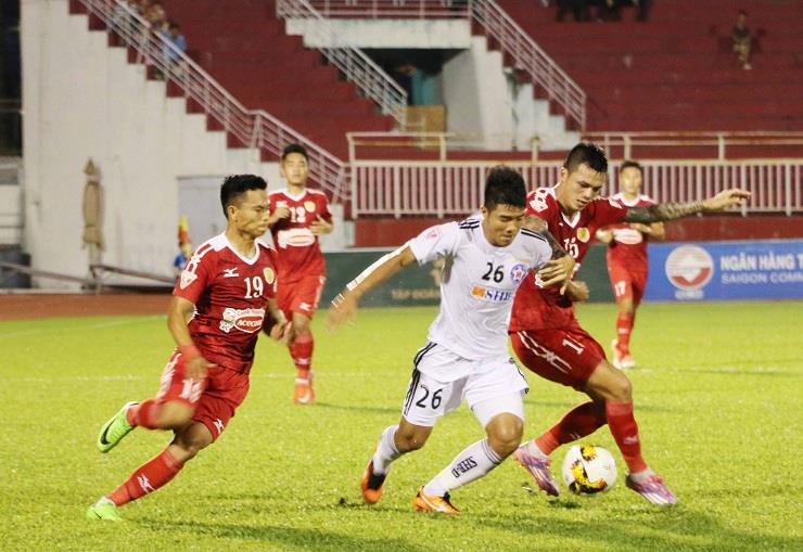 TPHCM cầm hòa SHB Đà Nẵng với tỉ số 1-1 trên sân nhà. Ảnh: Đ.T
