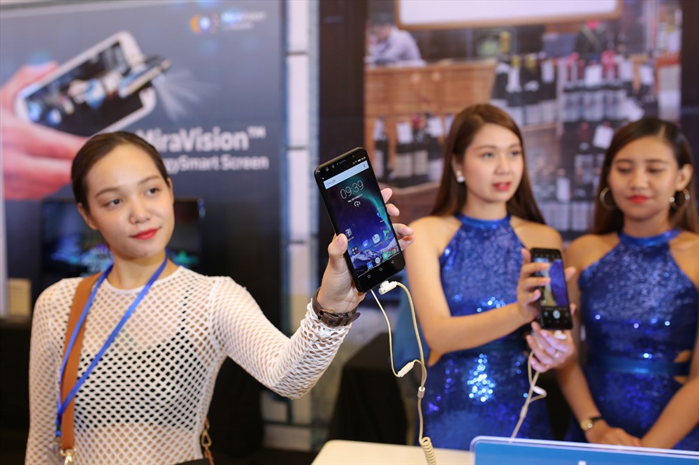 Mẫu điện thoại 4 camera Prime X Max của thương hiệu Việt Mobiistar ra mắt cách đây chừng một tháng (ảnh: HTL).