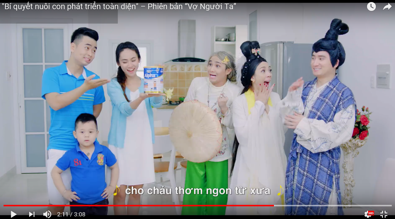 Hình ảnh cắt từ quảng cáo sữa bột Dielac Alpha của Vinamilk, quảng cáo đứng đầu bảng xếp hạng YouTube khu vực Châu Á – Thái Bình Dương.