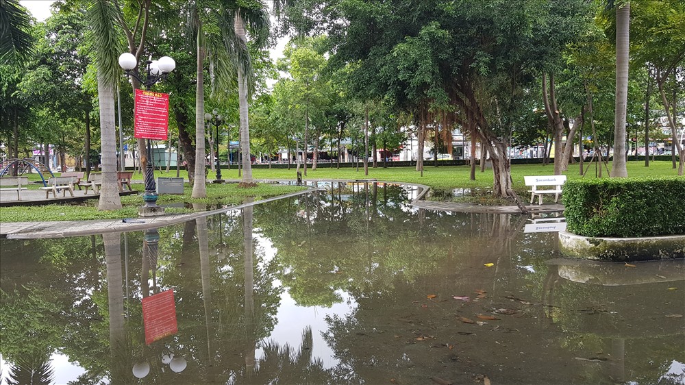 Công viên Làng Hoa Gò Vấp thường xuyên bị ngập mỗi khi mưa lớn.