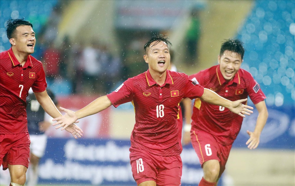Chiến thắng 5-0 trước Campuchia ở vòng loại Asian Cup 2019 giúp Việt Nam tăng điểm tích lũy và tăng bậc trong BXH FIFA tháng 10. Ảnh: H.A