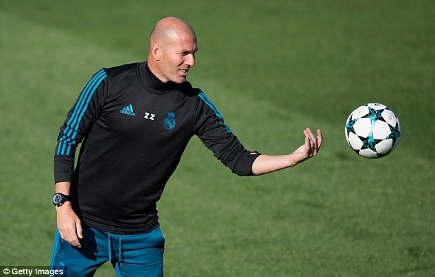 Zidane đã chèo lái Real vượt qua khủng hoảng. Ảnh: Getty.