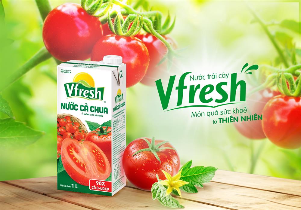 Nước cà chua Vfresh của Vinamilk được chế biến từ khoảng 1kg cà chua, dùng để uống hoặc chế biến món ăn.