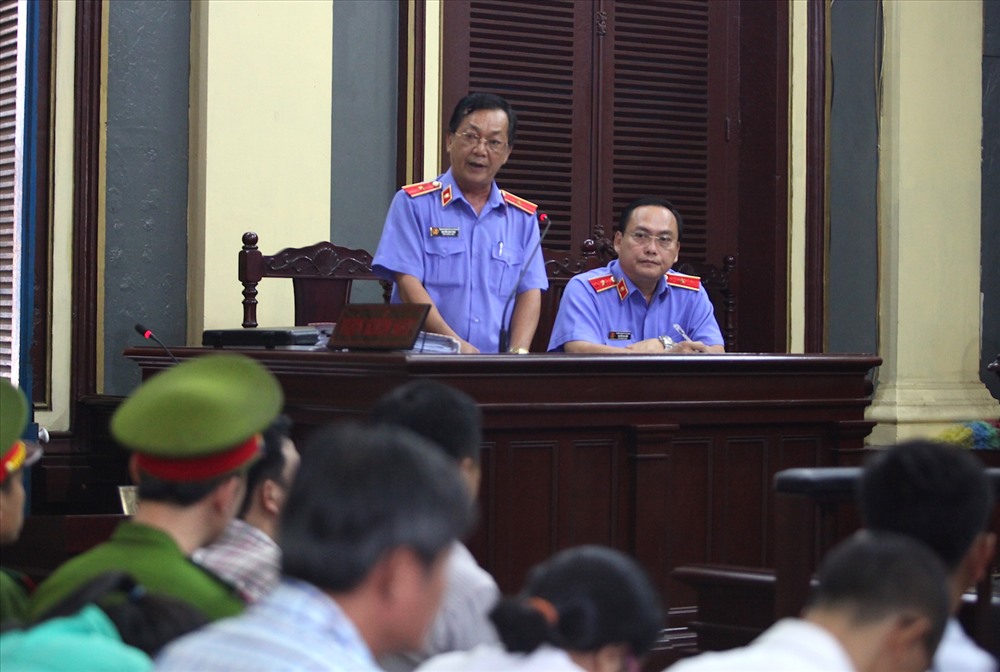 Công tố tại phiên tòa phúc thẩm khẳng định bắt tạm giam bị cáo Hùng và Cường là đúng pháp luật. Ảnh: Đăng Huỳnh