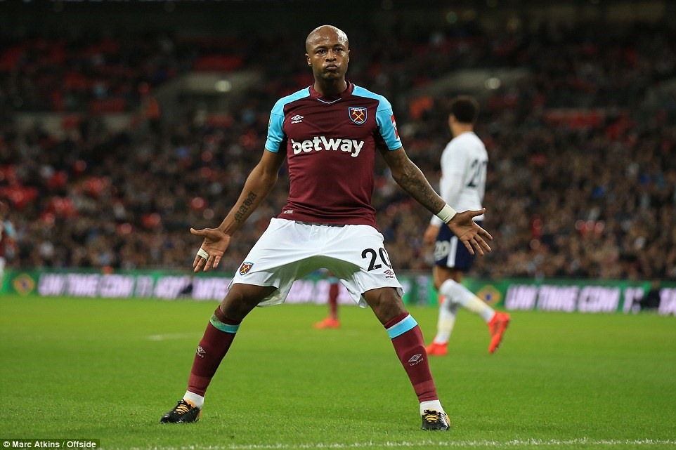 Andre Ayew gây ấn tượng với một cú đúp. Ảnh: Offside.