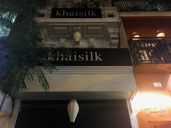 Cửa hàng Khaisilk ở địa chỉ số 101 Đồng Khởi, Q1. (TP.HCM) cũng đóng cửa sớm.