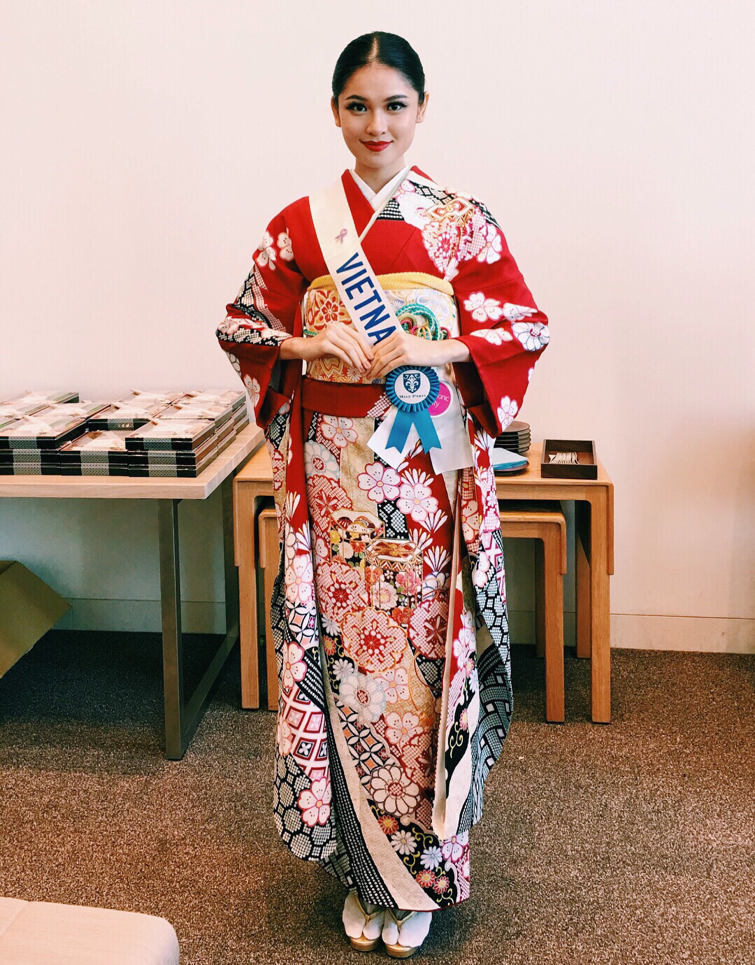 Thùy Dung lộng lẫy trong trang phục kimono. Ảnh: BTC