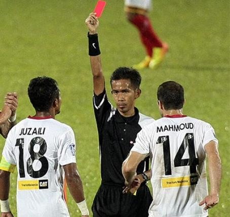 Theo kế hoạch, trọng tài Mohammad Zamzaidi Bin Katimin người Malaysia sẽ điều khiển trận đấu giữa Quảng Nam gặp Than Quảng Ninh ở vòng 24. Ảnh: TL