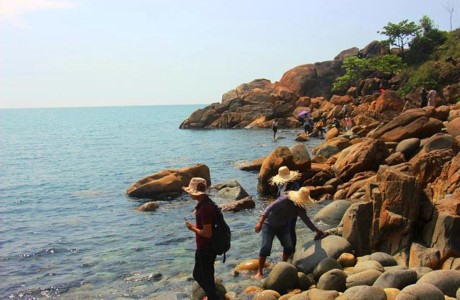 Việc nhận chìm bùn, cát phải đảm bảo không ảnh hưởng đến du lịch biển Bình Định. 
