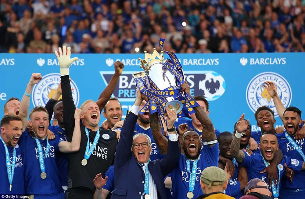 Leicester vô địch mùa 2015-16. Ảnh: Getty.