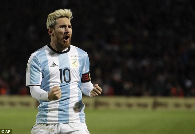 Messi vẫn đóng vai trò rất quan trọng ở ĐT Argentina. Ảnh: AP.
