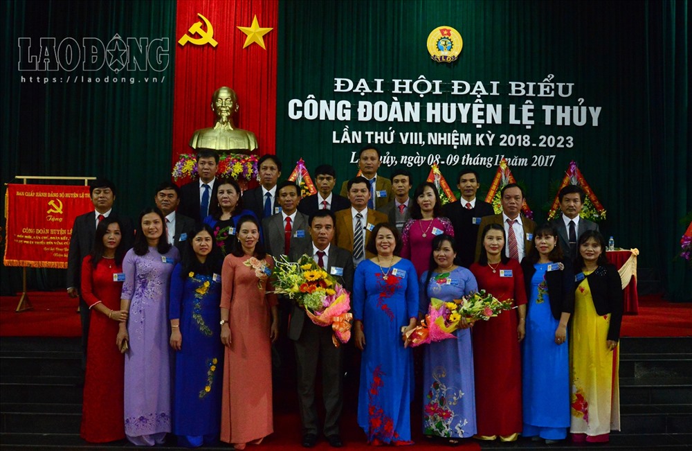 Ban Chấp hành LĐLĐ huyện Lệ Thủy nhiệm kỳ 2018 - 2023. Ảnh: Hoàng An