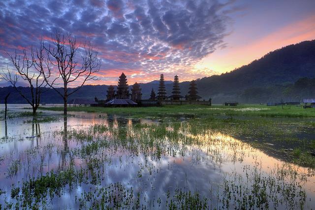 Khám phá vẻ đẹp của những danh lam thắng cảnh Indonesia