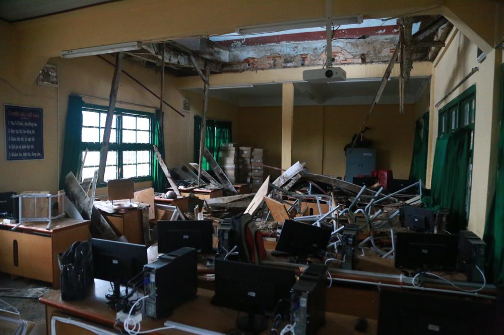 Sập sàn phòng học tại Trường THCS-THPT Đống Đa (P7, TP. Đà Lạt, Lâm Đồng) khiến ít nhất 11 học sinh bị thương- ảnh: PV