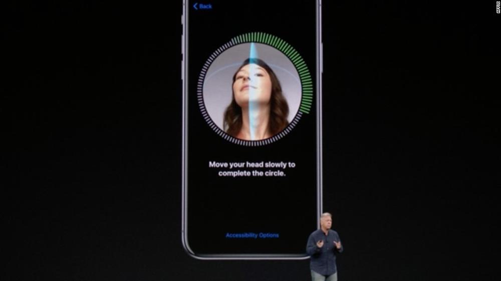 Theo Apple, Face ID bảo mật cao hơn hàng chục lần so với bảo mật vân tay.