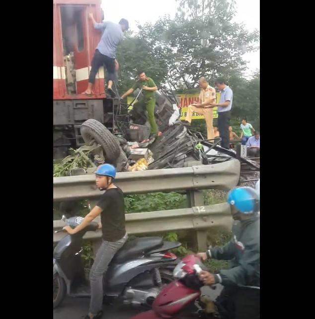 Tai nạn kinh hoàng tại Thường Tín sáng 13.9