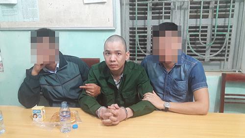 Mẹ của tử tù Nguyễn Văn Tình kể lại giây phút con trai về gọi cửa lúc 4h sáng.