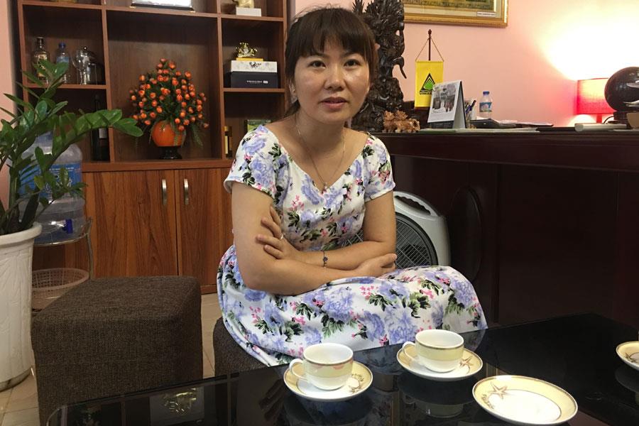 Bà Trần ThịThanh Mai - Trưởng phòng Trung Đông của Cty Viwaseen  - trao đổi với PV ngày 15.9.  Ảnh: H.A 