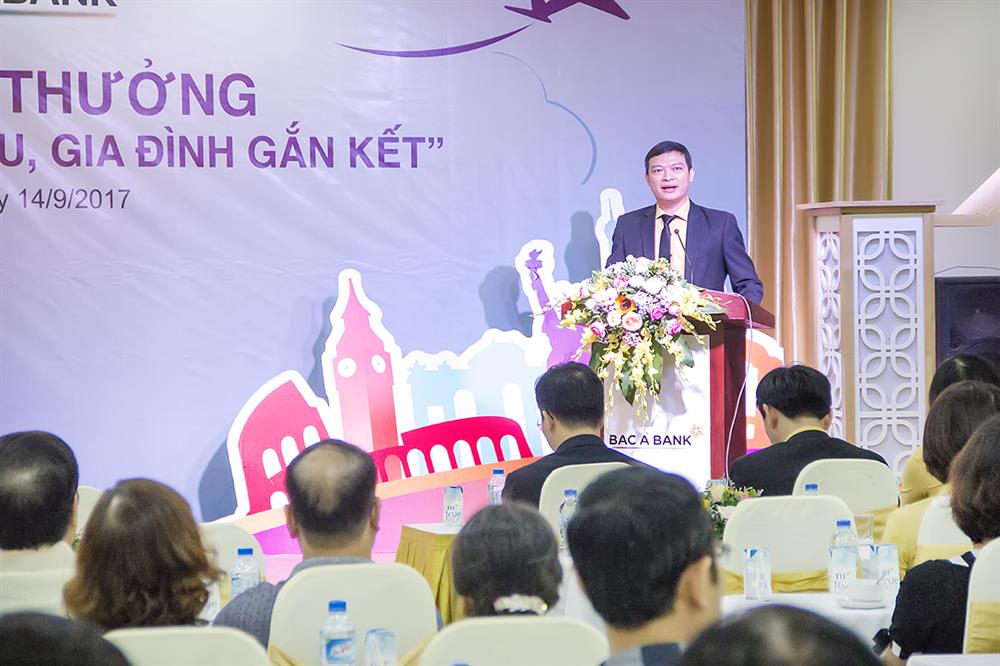 Ông Nguyễn Việt Hanh - PTGĐ BAC A BANK phát biểu tại Lễ Trao thưởng CTKM
