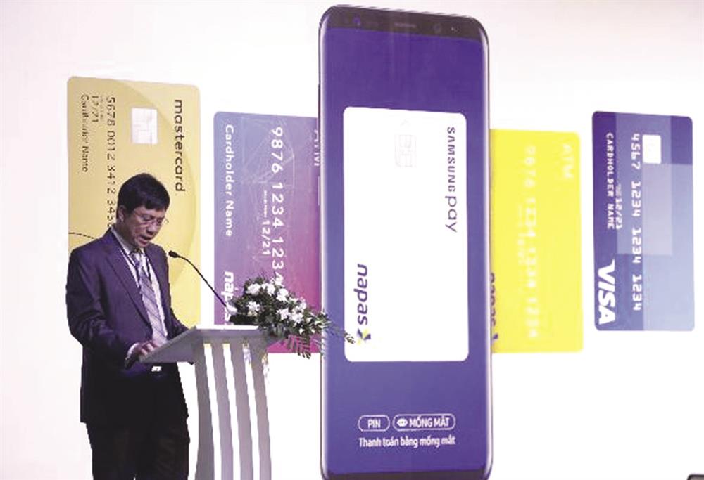Ông Lê Quốc Hưng – Phó Tổng Giám đốc phụ trách điều hành  Napas phát biểu tại buổi lễ ra mắt Samsung Pay tại Việt Nam.