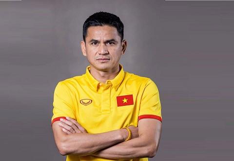 NHM bóng đá Việt Nam ghép ảnh Zico Thái khoác áo ĐT Việt Nam để “đánh lừa” dư luận và để thông tin thêm phần xác thực