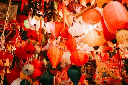 Không khí trung thu đang bao trùm lên từng góc phố 