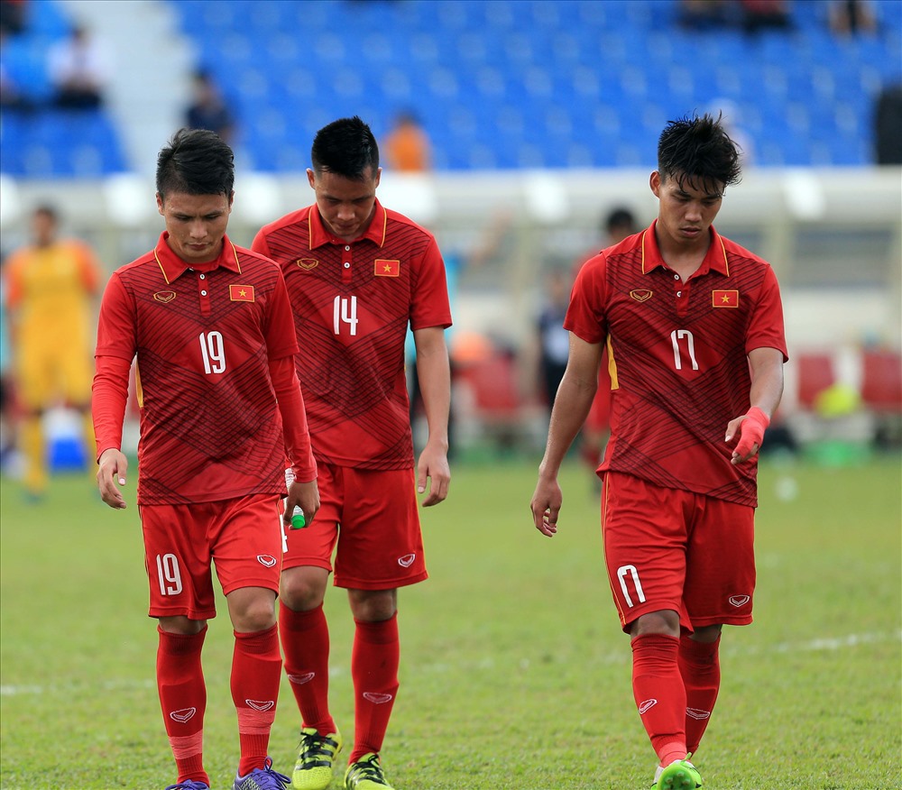 U23 Việt Nam thất bại 0-3 trước Thái Lan và chia tay SEA Games 2017 trong tủi hổ. Ảnh: H.A