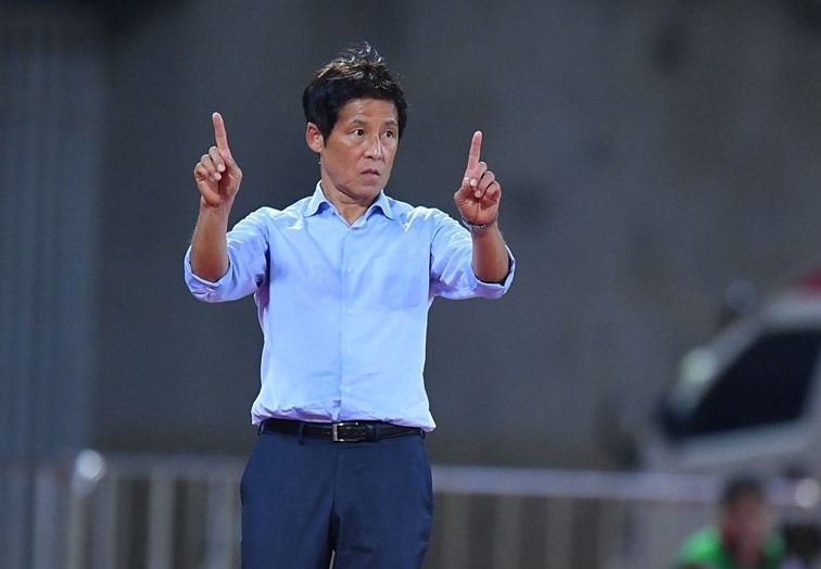 HLV Akira Nishino khẳng định Thái Lan đã vươn tầm châu lục sau chiến thắng 2-1 trước đối thủ mạnh là UAE. Ảnh: FAT