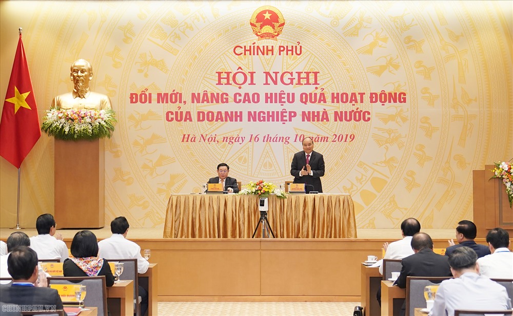 Thủ tướng Nguyễn Xuân Phúc đến dự và chỉ đạo hội nghị. Ảnh VGP.