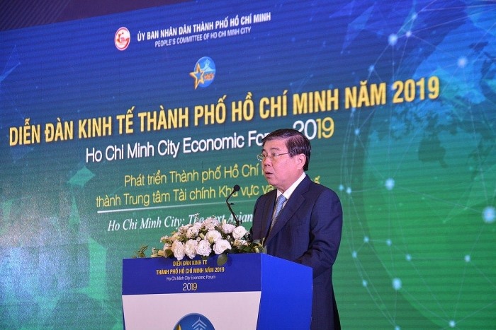 Ông Nguyễn Thành Phong - Chủ tịch UBND TPHCM phát biểu khai mạc diễn đàn. Ảnh TK.