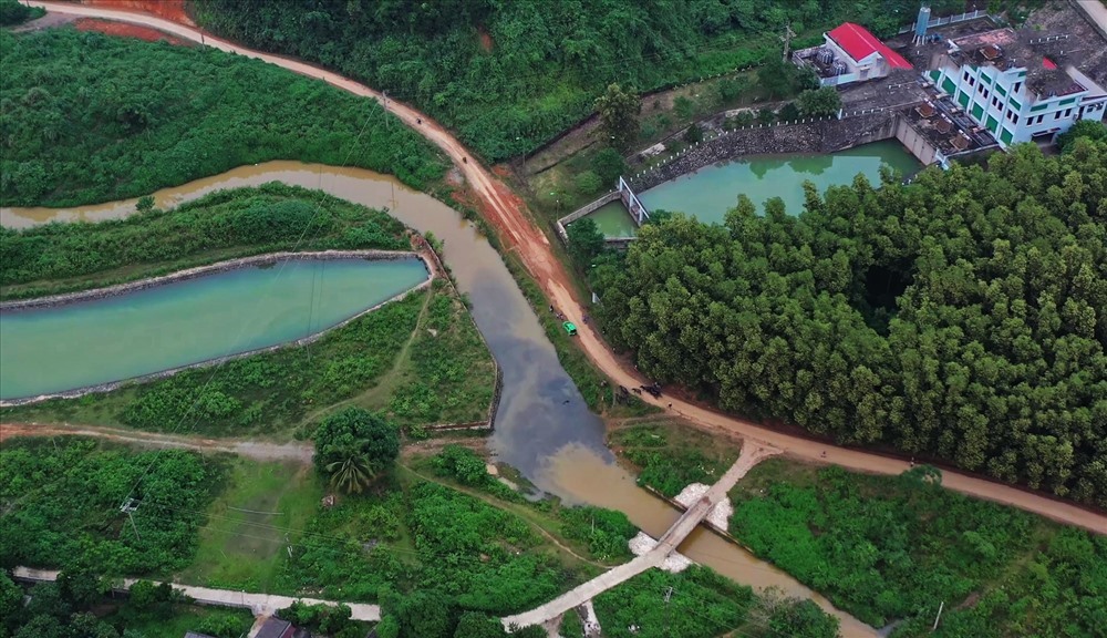 Hình ảnh tại vị trí trạm bơm nhà máy nước sạch Sông Đà trong sáng 17.10.
