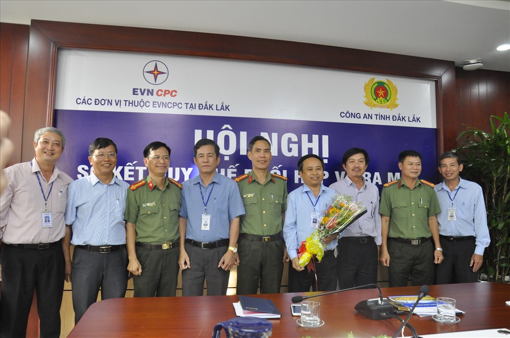 Công an tỉnh và Điện lực Đắk Lắk có ký kết quy chế phối hợp trong công tác đảm bảo an ninh, an toàn hoạt động  điện lực giai đoạn 2015-2019