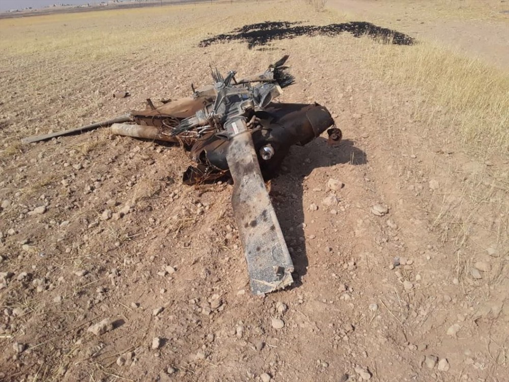 Một trực thăng quân sự của Thổ Nhĩ Kỳ rơi ở đông bắc Syria. Ảnh: hawarnews.com.