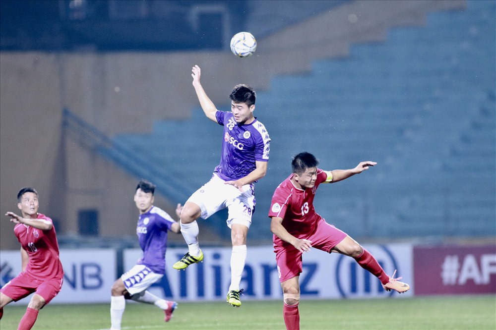 CLB Hà Nội bị đối thủ gỡ hòa 2-2 ở trận lượt đi vào những phút cuối, qua đó đánh mất lợi thế vô cùng lớn trước trận lượt về. Ảnh: H.A