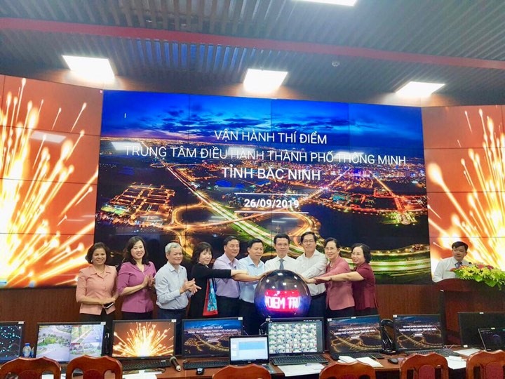 Vận hành thí điểm trung tâm điều hành thành phố thông minh tại Quảng Ninh và Bắc Ninh. Ảnh: S.T.