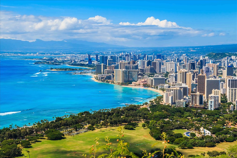 Hawaii với những khu nghỉ dưỡng san sát bên bờ biển