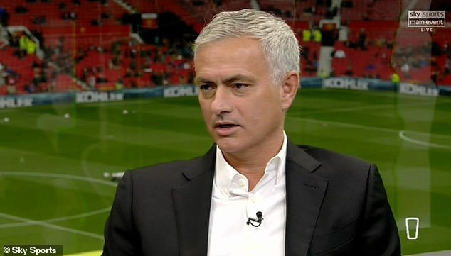 Jose Mourinho tham gia bình luận trên đài Sky Sports trong nhiều trận cầu lớn ở Premier League mùa này. Ảnh: Sky Sports