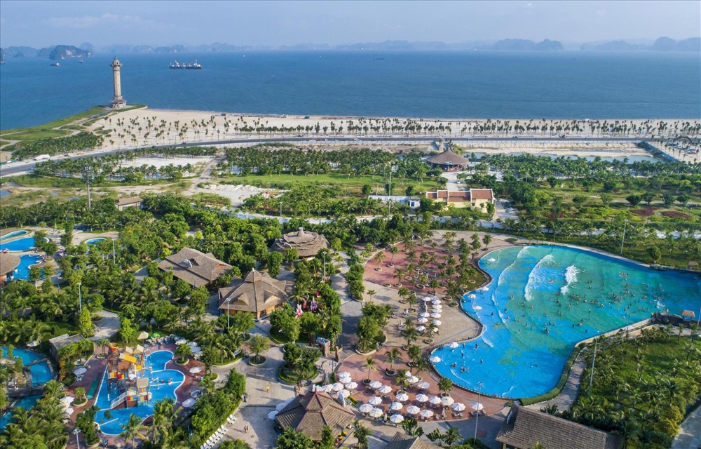 Tổ hợp Sun World Halong Complex do Sun Group đầu tư tại Bãi Cháy, Quảng Ninh