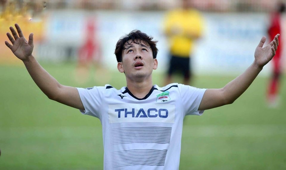 Minh Vương có được 12 bàn thắng ở V.League 2019. Ảnh: HAFC
