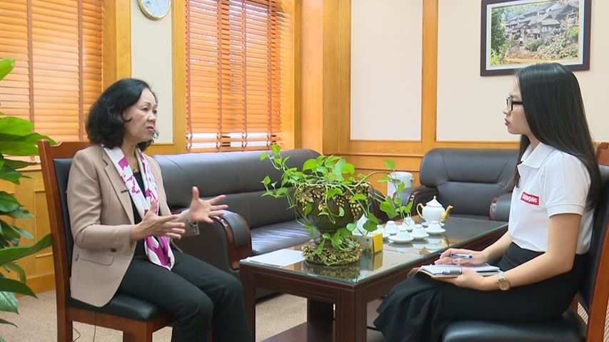 Bà Trương Thị Mai trả lời phỏng vấn Báo Lao Động