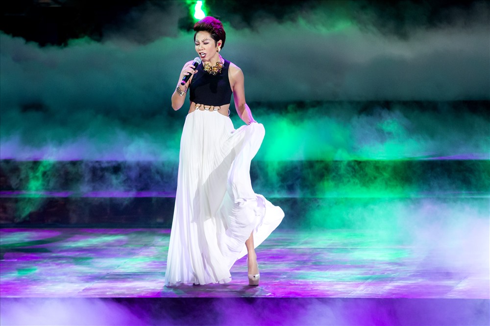 Diva Hà Trần là khách mời đặc biệt trong liveshow lần này của Hà Anh Tuấn.