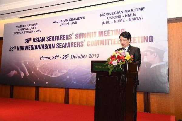 Chủ tịch công đoàn Tổng công ty Hàng Hải Việt Nam Lê Phan Linh phát biểu tại hội nghị. Ảnh: HH