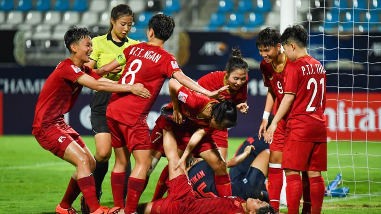 Với dàn cầu thủ chất lượng như Tuyết Ngân, Vạn Sự, Trúc Hương, U19 nữ Việt Nam hoàn toàn có thể đánh bại U19 nữ Úc để giành quyền đi tiếp. Ảnh: AFC