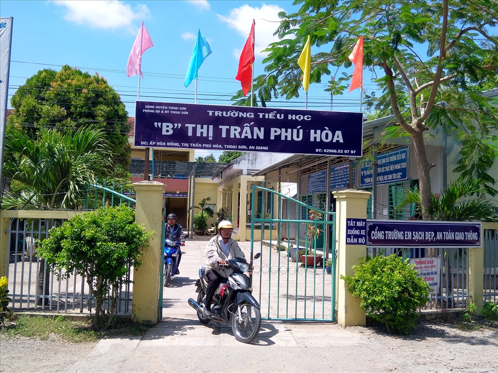 Trường Tiểu học “B” thị trấn Phú Hòa. Ảnh: Lục Tùng
