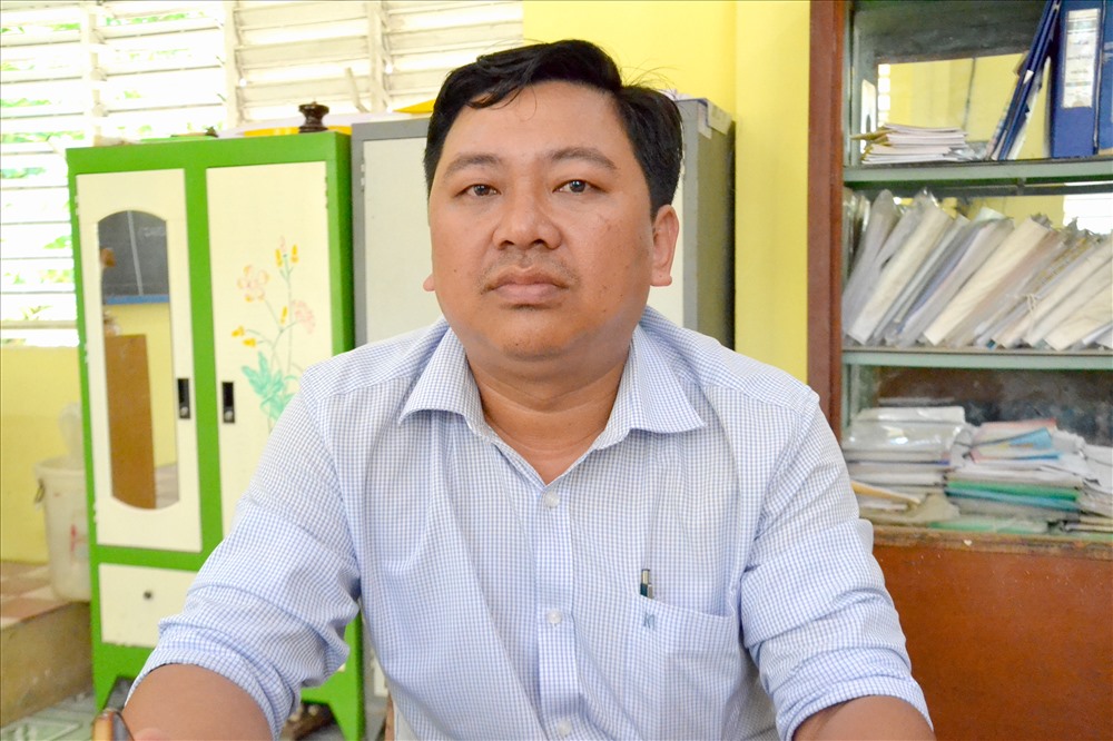 Phó Trưởng Phòng GDĐT huyện Thoại Sơn Trần Tấn Phước. Ảnh: Lục Tùng