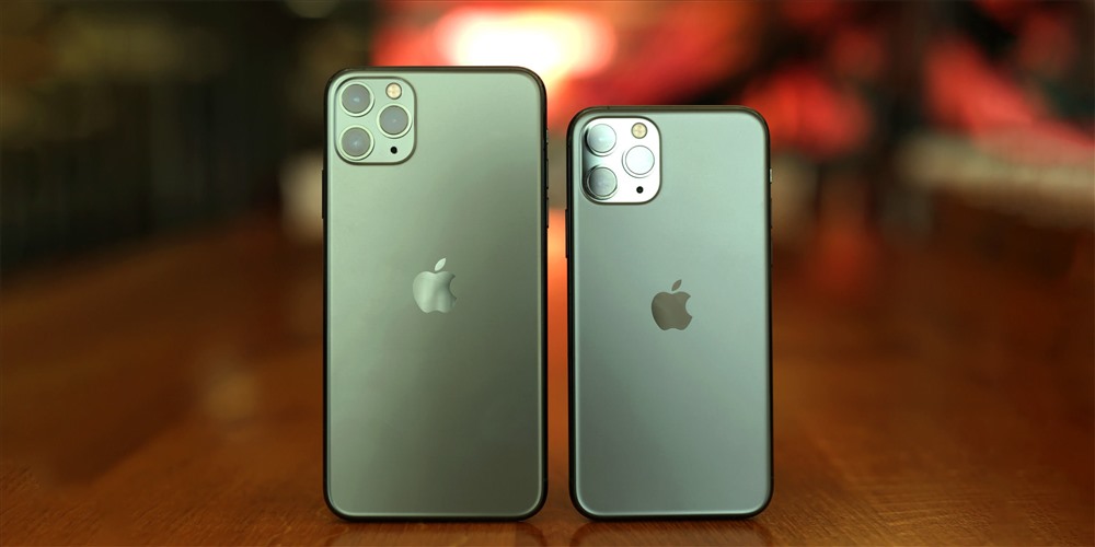 Từ trái sang: iPhone 11 Pro Max và iPhone 11 Pro.