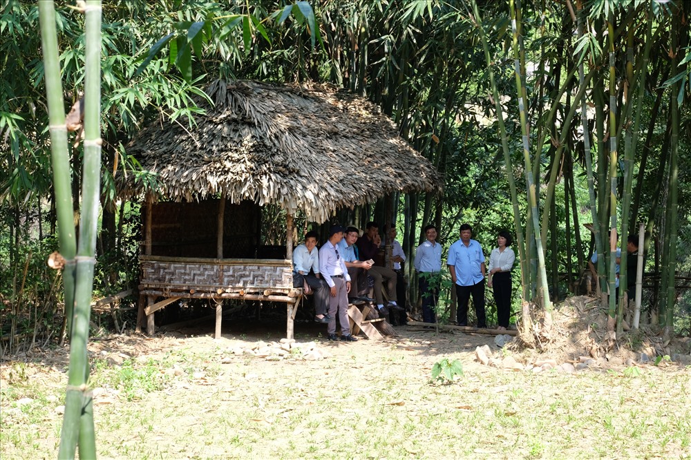 Những chòi để du khách nghỉ ngơi. ảnh: Khánh Nguyên