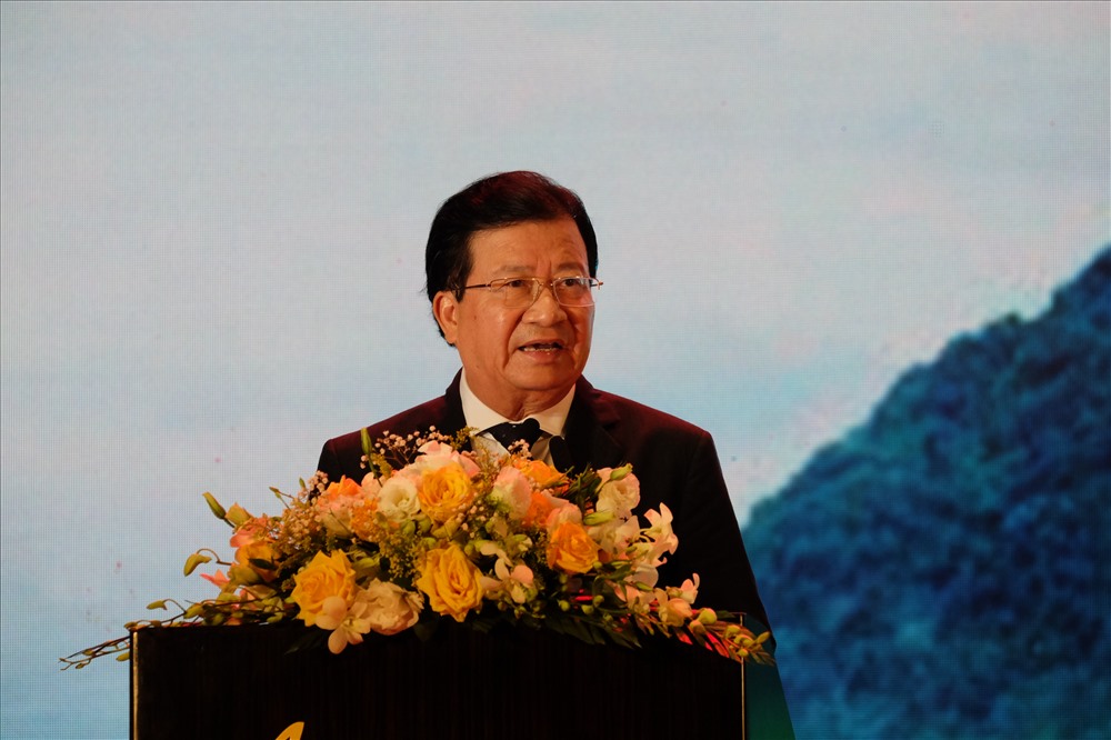 Phó Thủ tướng Trịnh Đình Dũng phát biểu tại Diễn đàn Doanh nghiệp Việt Nam. ảnh: H.Vinh