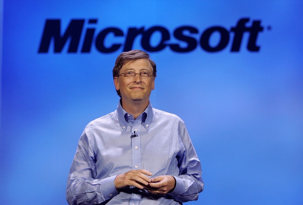 Bill Gates là người đồng sáng lập Microsoft, nhưng hiện tại ông chỉ sở hữu 1,3% cổ phần tập đoàn công nghệ này. Số cổ phần ở Microsoft chiếm khoảng 12,5% khối tài sản 104 tỉ USD của Bill Gates. CNBC