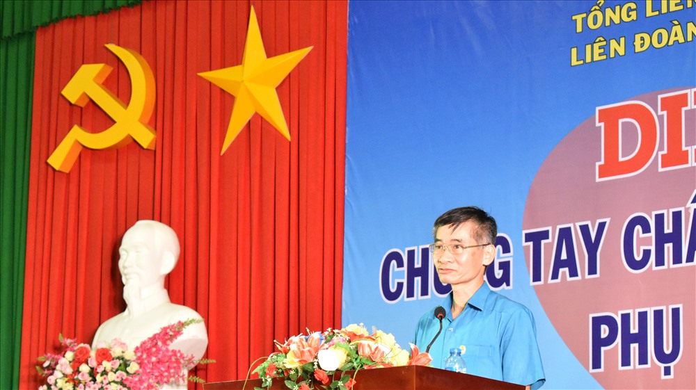 Ông Trần Văn Thuật - Phó Chủ tịch Tổng LDDLDDVN - phát biểu tại buổi lễ. Ảnh: Thành Nhân.